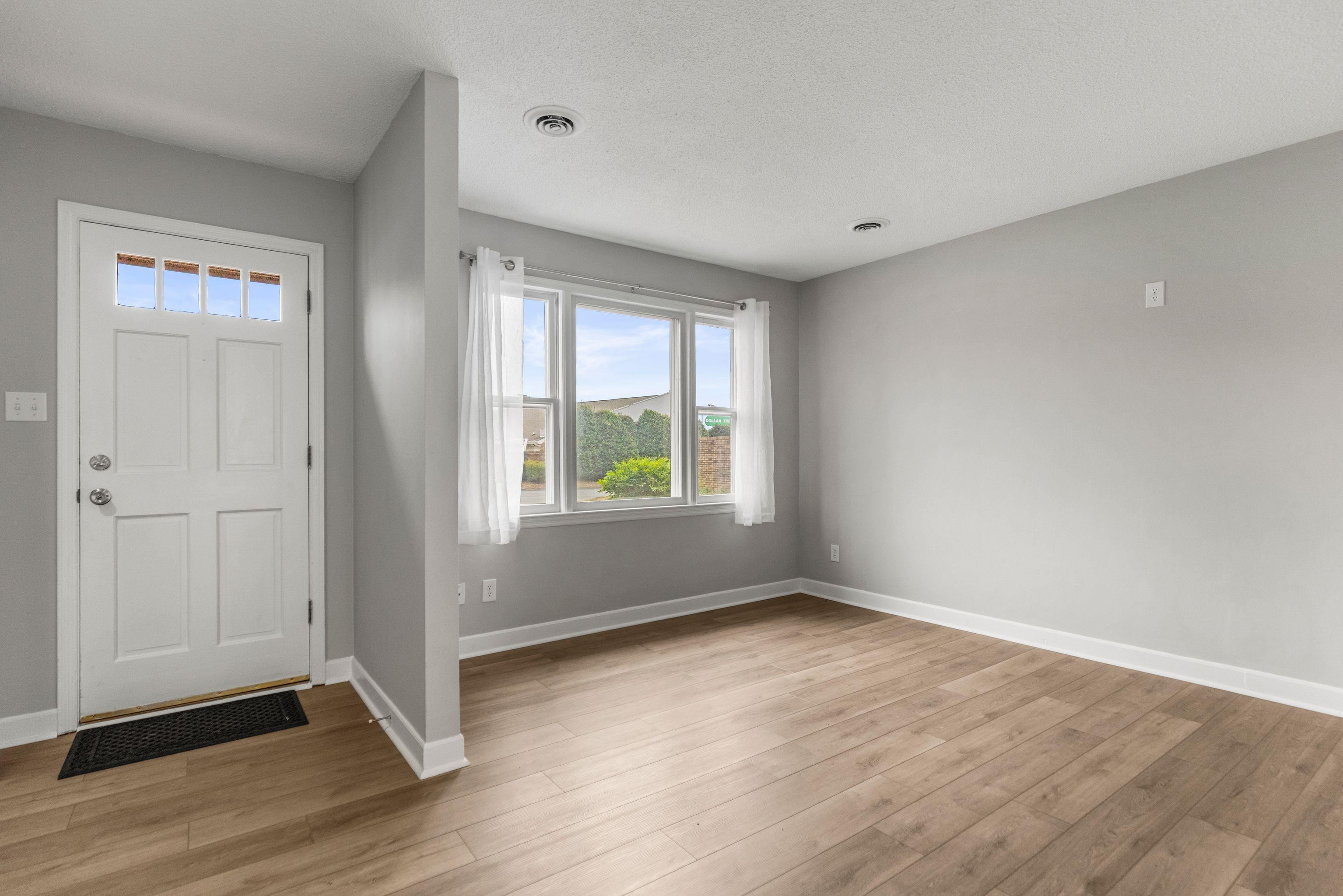 211 Old Towne Road Spartanburg, SC 29301 - Photo 5 of 33