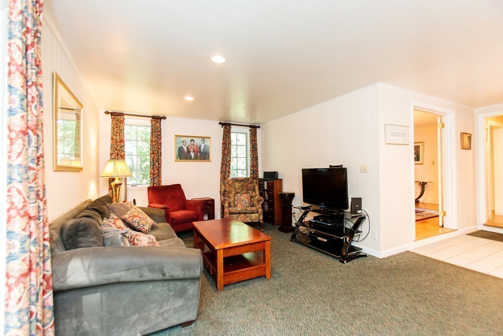 68 Beechwood Road Wellesley, MA 02482 - Photo 11 of 16