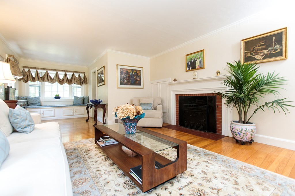 68 Beechwood Road Wellesley, MA 02482 - Photo 3 of 16