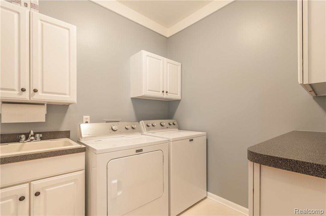 6594 Steeple Ridge Clarkston, MI 48346 - Photo 13 of 32 6594 Steeple Ridge-9.jpg