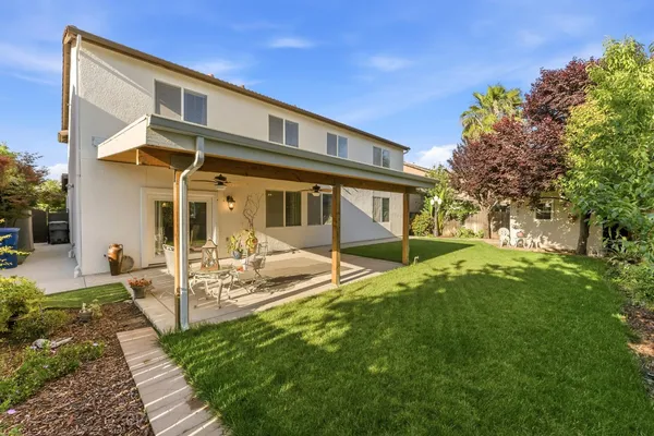 $750,000 | 3046 Indianapolis Avenue, Clovis, CA 93619