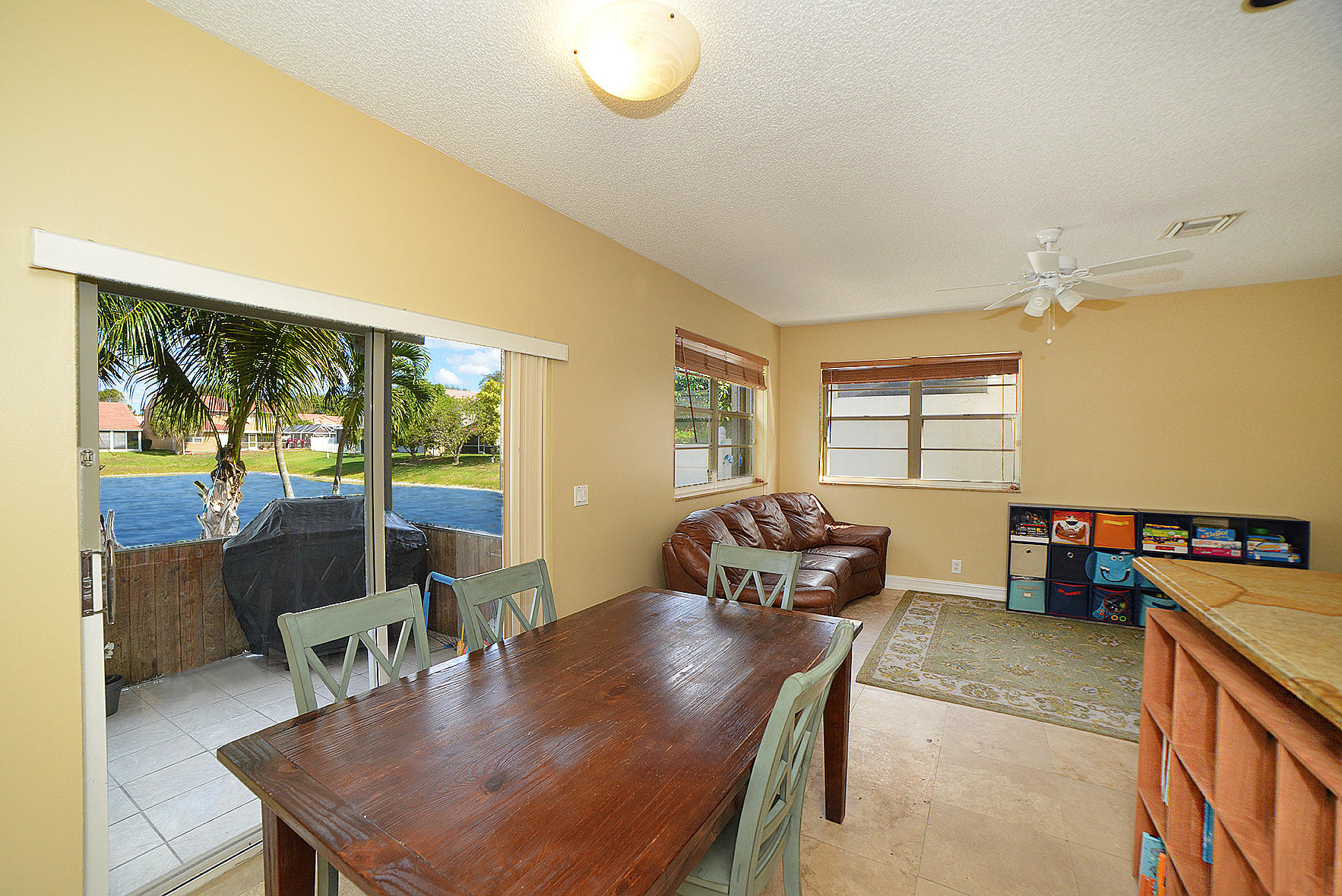 10088 Country Brook Road Boca Raton, FL 33428 - Photo 9 of 27 Breakfast_Fam View