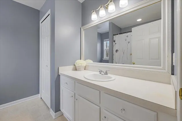 $480,000 | 56210 11 Mile Road, New Hudson, MI 48165