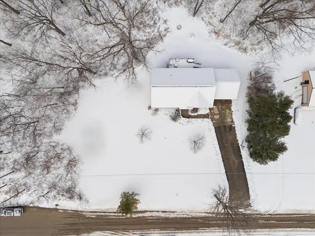 $480,000 | 56210 11 Mile Road, New Hudson, MI 48165