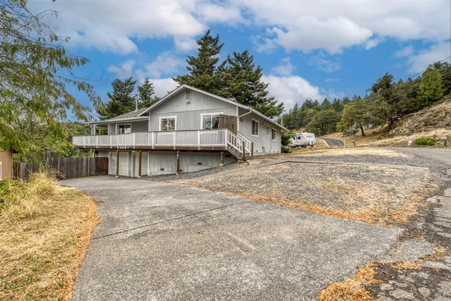 a view of a house with a outdoor space