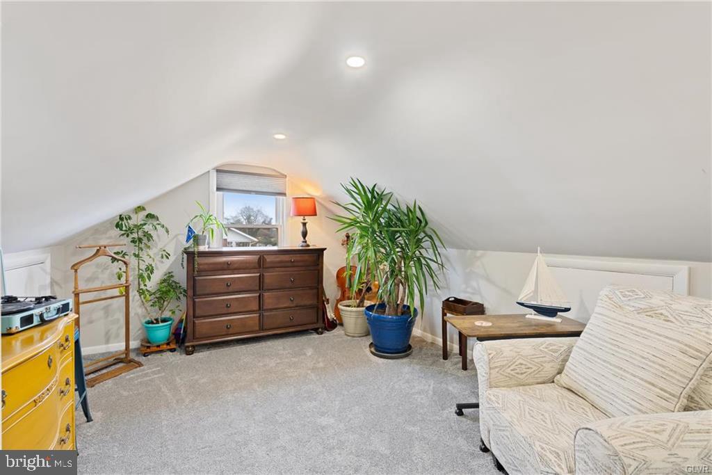 2051 Reading Avenue Reading, PA 19609 - Photo 23 of 45 a room with furniture and a potted plant