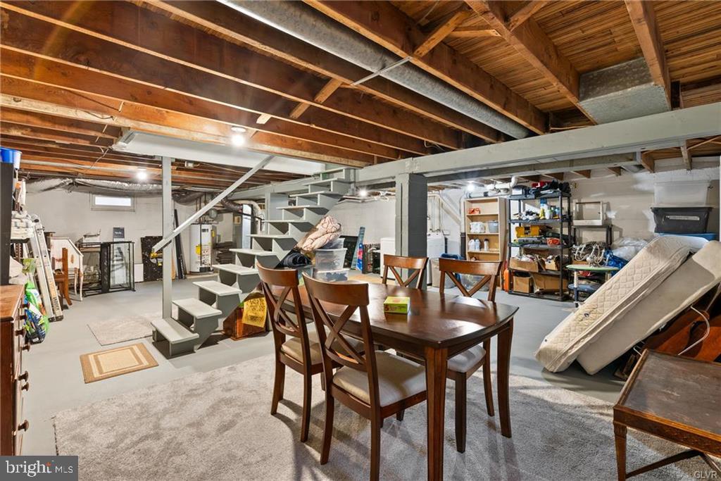 2051 Reading Avenue Reading, PA 19609 - Photo 30 of 45 a view of a bar restaurant