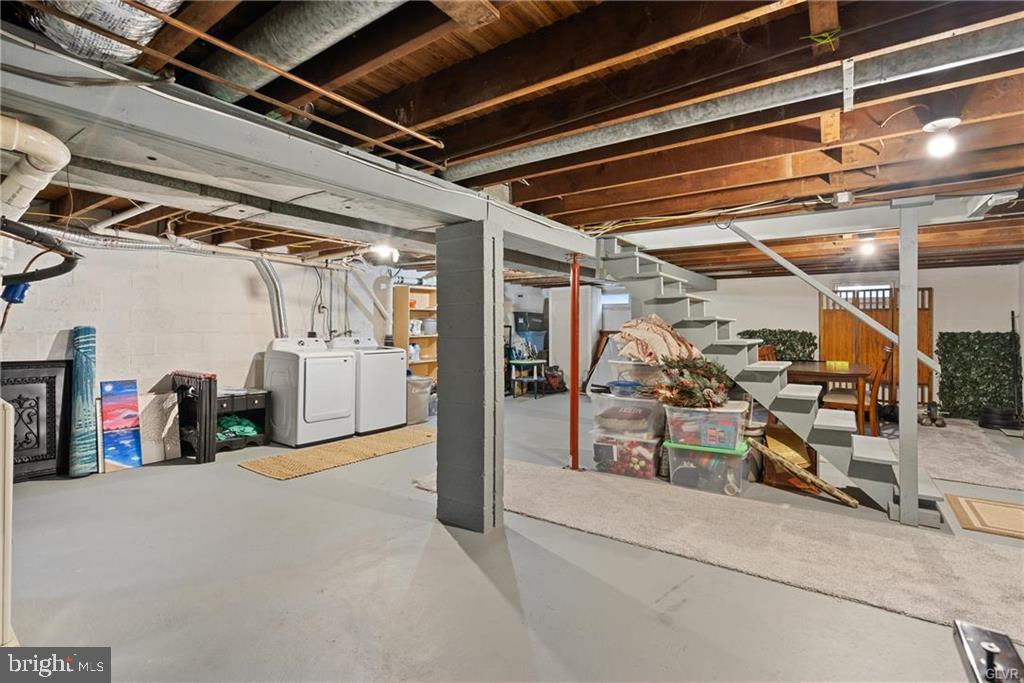 2051 Reading Avenue Reading, PA 19609 - Photo 34 of 45