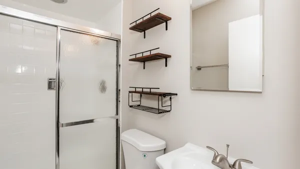 $274,900 | 10630 West Cermak Road, Unit 2E, Westchester, IL 60154