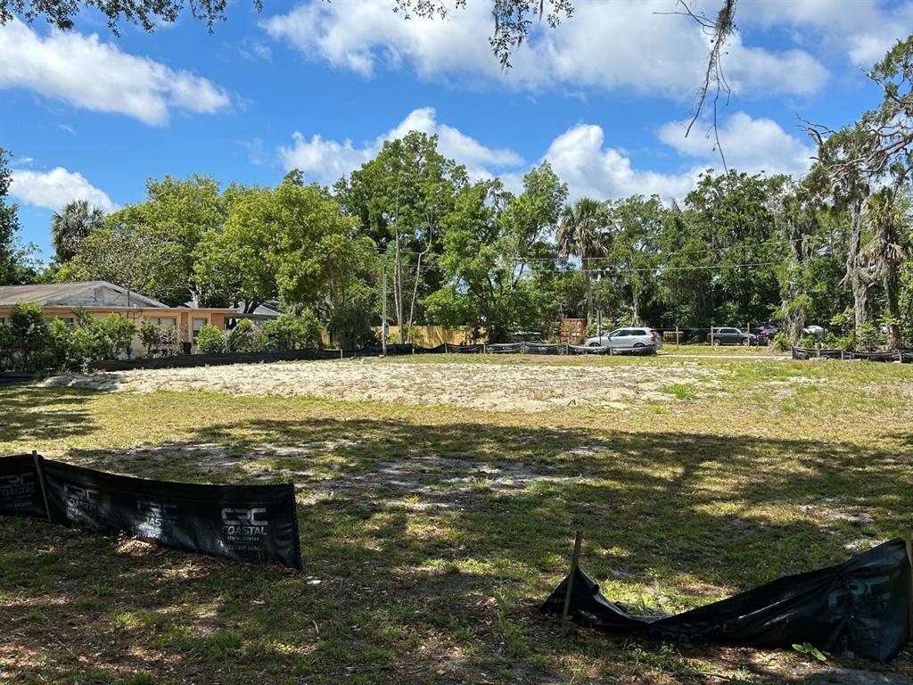 7814 Chapel Avenue Port Richey, FL 34668 - Photo 4 of 6 a view of a swimming pool with an ocean view