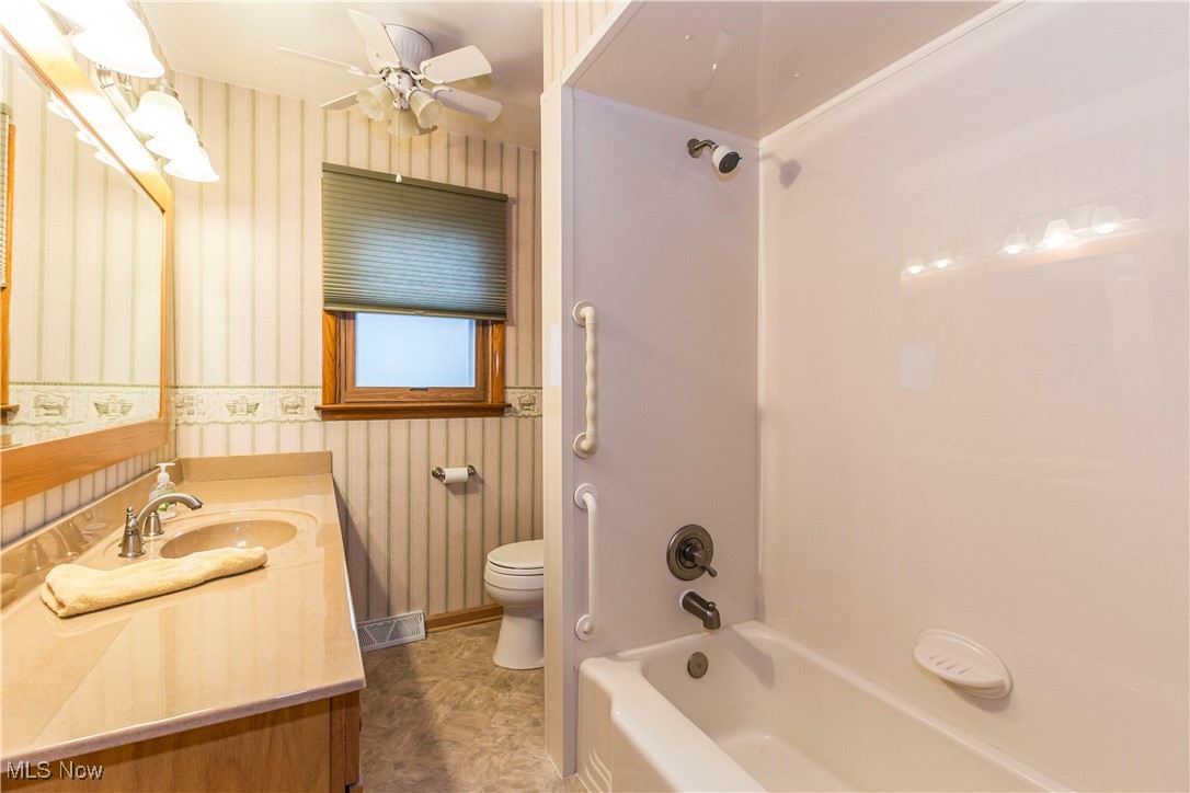 466 Stephens Road Akron, OH 44312 - Photo 28 of 42