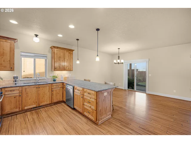 $505,000 | 380 Northwest Reed Lane, Dallas, OR 97338