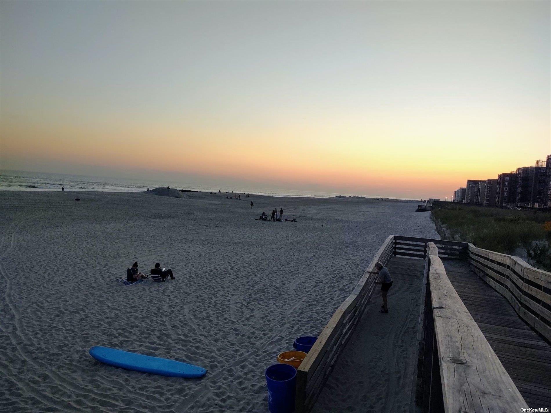 813 Shore Road Long Beach, NY 11561 - Photo 26 of 33