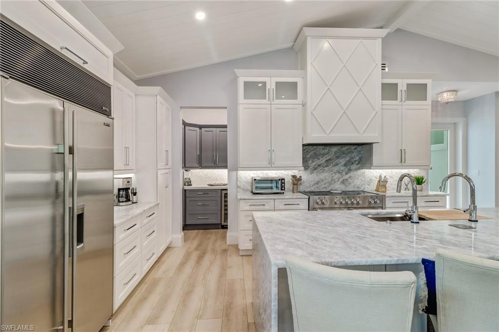 5130 Alpha Court Naples, FL 34105 - Photo 6 of 39