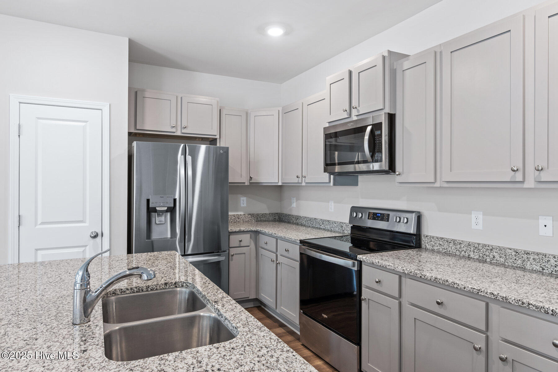 1508 Dove Shell Way Wilmington, NC 28405 - Photo 5 of 25 Kitchen