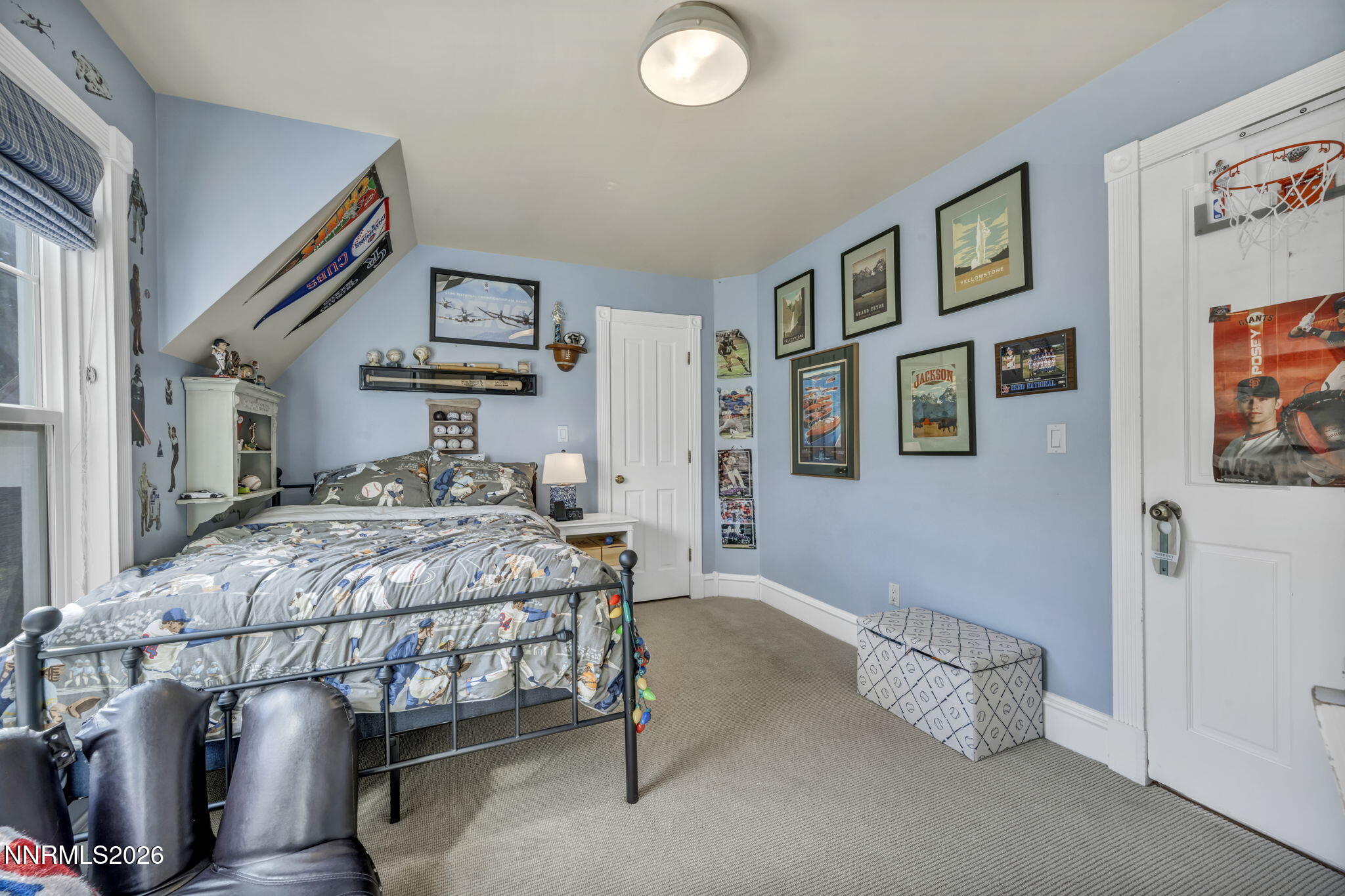 4010 Canyon Drive Reno, NV 89519 - Photo 62 of 147 a bedroom with a bed and painting on the wall