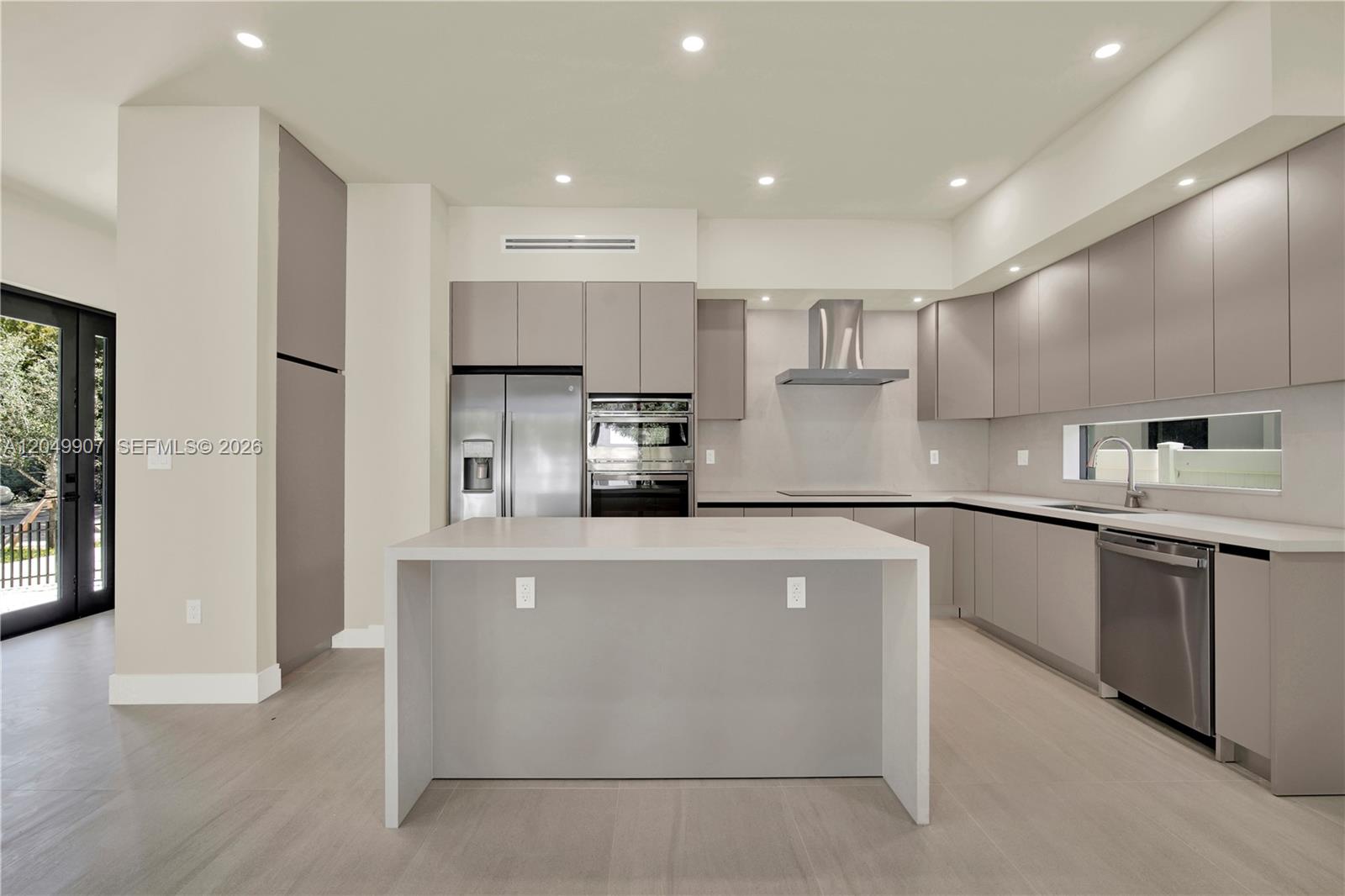 3437 Southwest 29th Street, Unit 3437 Miami, FL 33133 - Photo 13 of 46