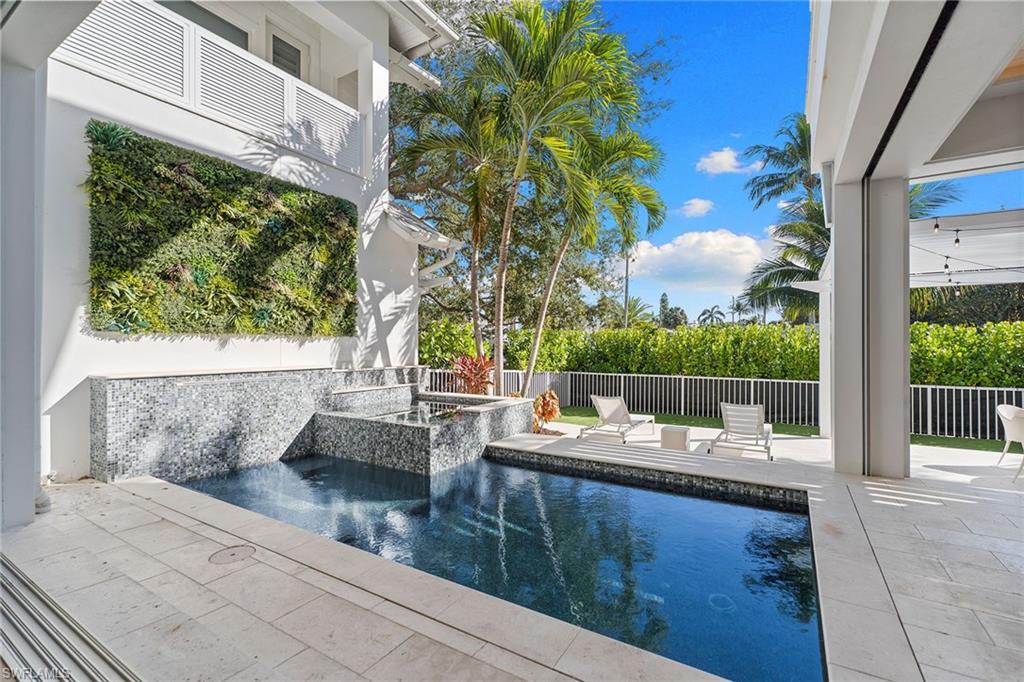 685 2nd Street South Naples, FL 34102 - Photo 14 of 50