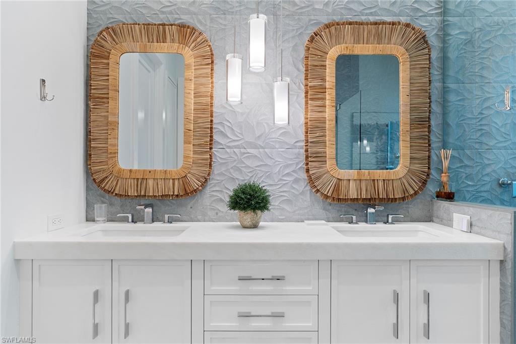 685 2nd Street South Naples, FL 34102 - Photo 17 of 50