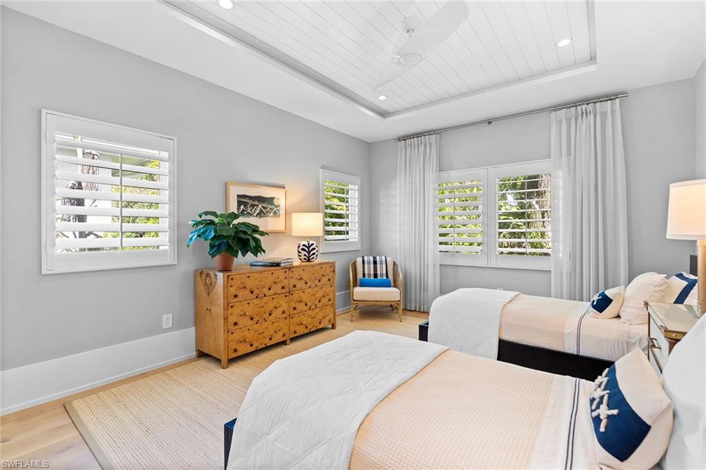 685 2nd Street South Naples, FL 34102 - Photo 24 of 50