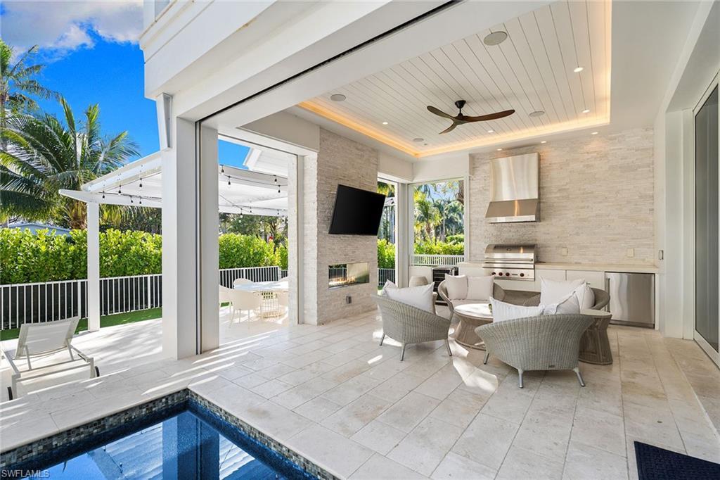 685 2nd Street South Naples, FL 34102 - Photo 36 of 50