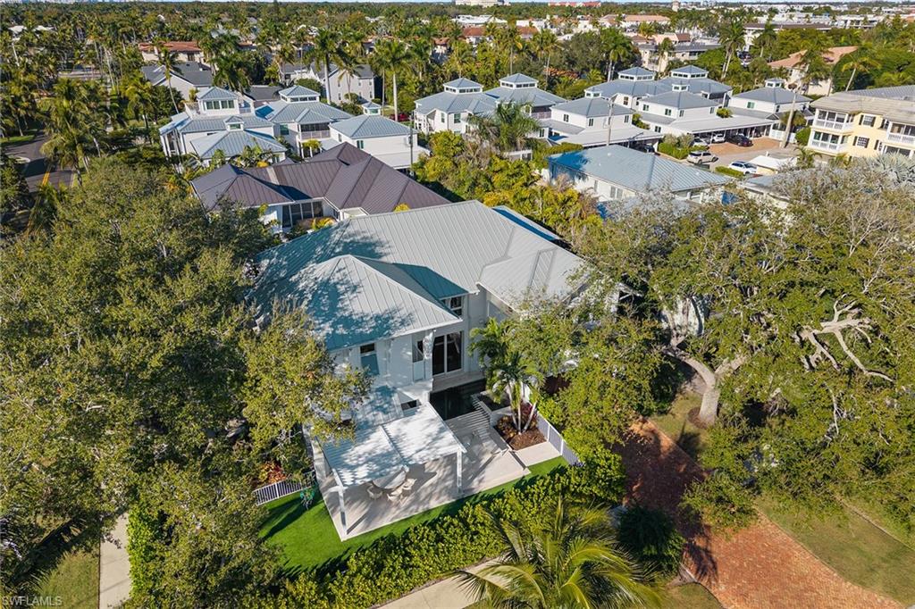 685 2nd Street South Naples, FL 34102 - Photo 45 of 50