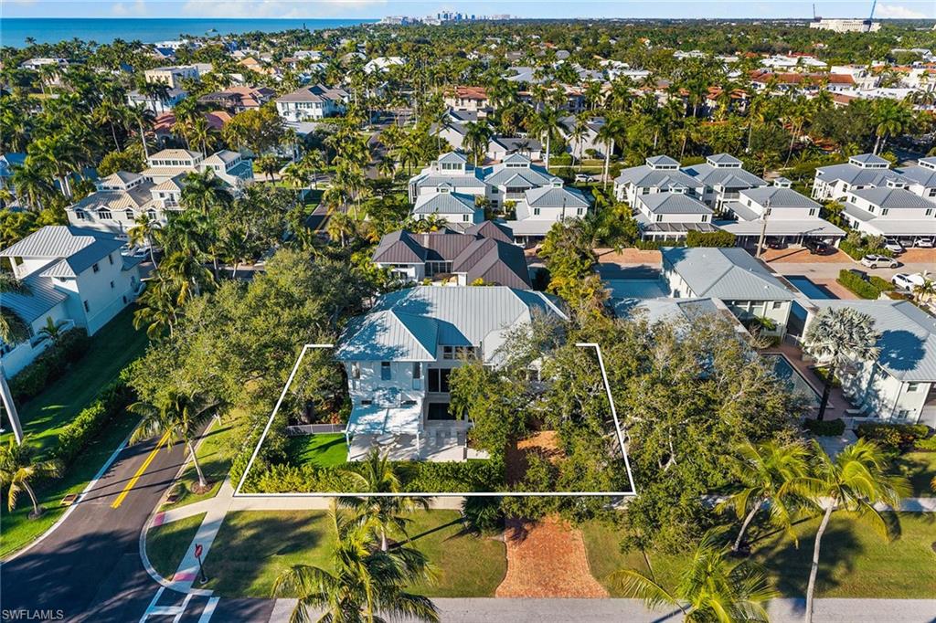 685 2nd Street South Naples, FL 34102 - Photo 48 of 50