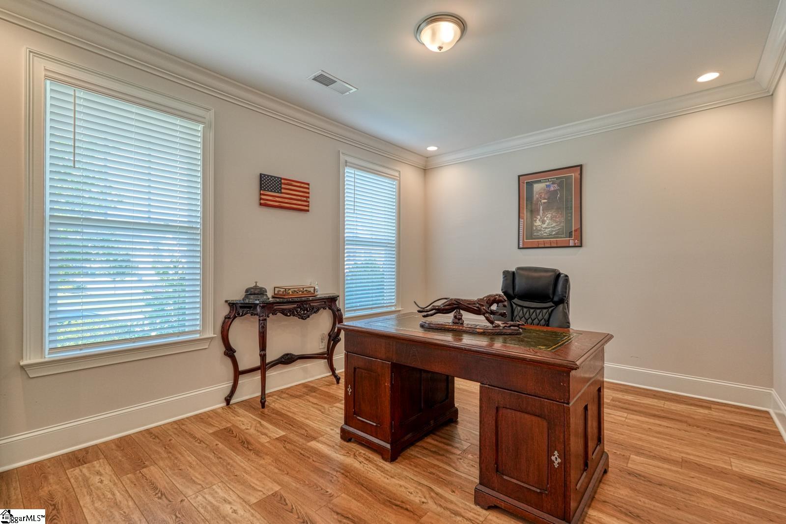 201 Tyrian Drive Greenville, SC 29607 - Photo 9 of 50