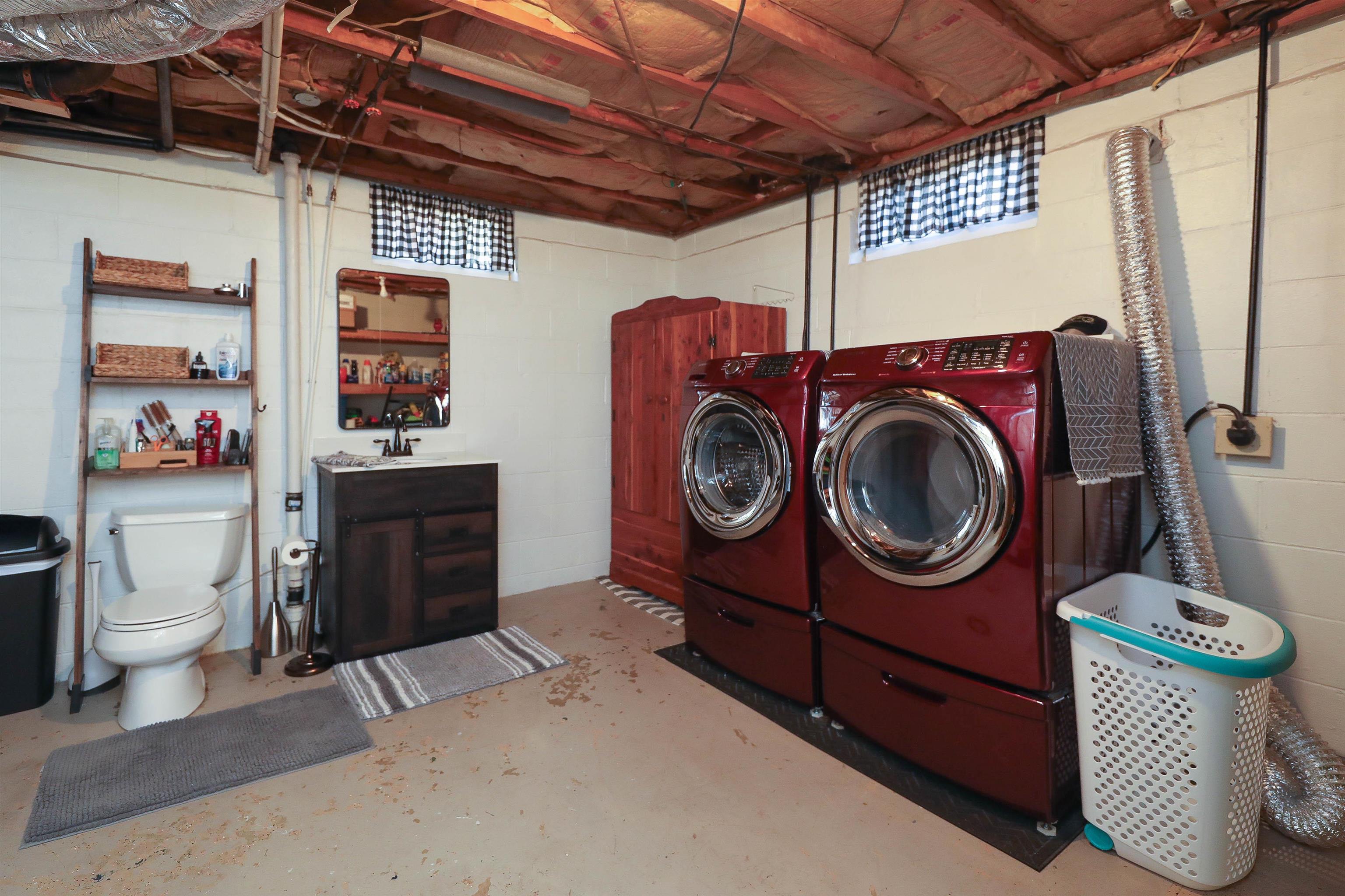 1198 Spaulding Street Staunton, VA 24401 - Photo 36 of 48 a utility room with dryer and washer