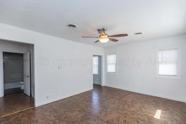 $55,000 | 1129 East Francis Avenue, Pampa, TX 79065