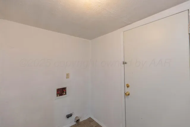 $55,000 | 1129 East Francis Avenue, Pampa, TX 79065