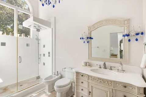$3,395,000 | 31 Rolling Hill Court West, Sag Harbor, NY 11963