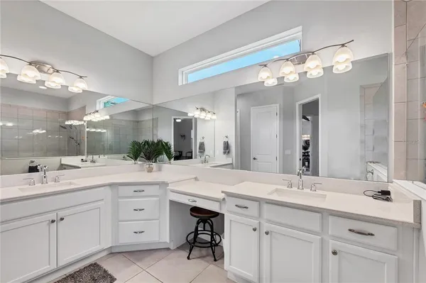 $1,050,000 | 16038 39th Glen East, Parrish, FL 34219