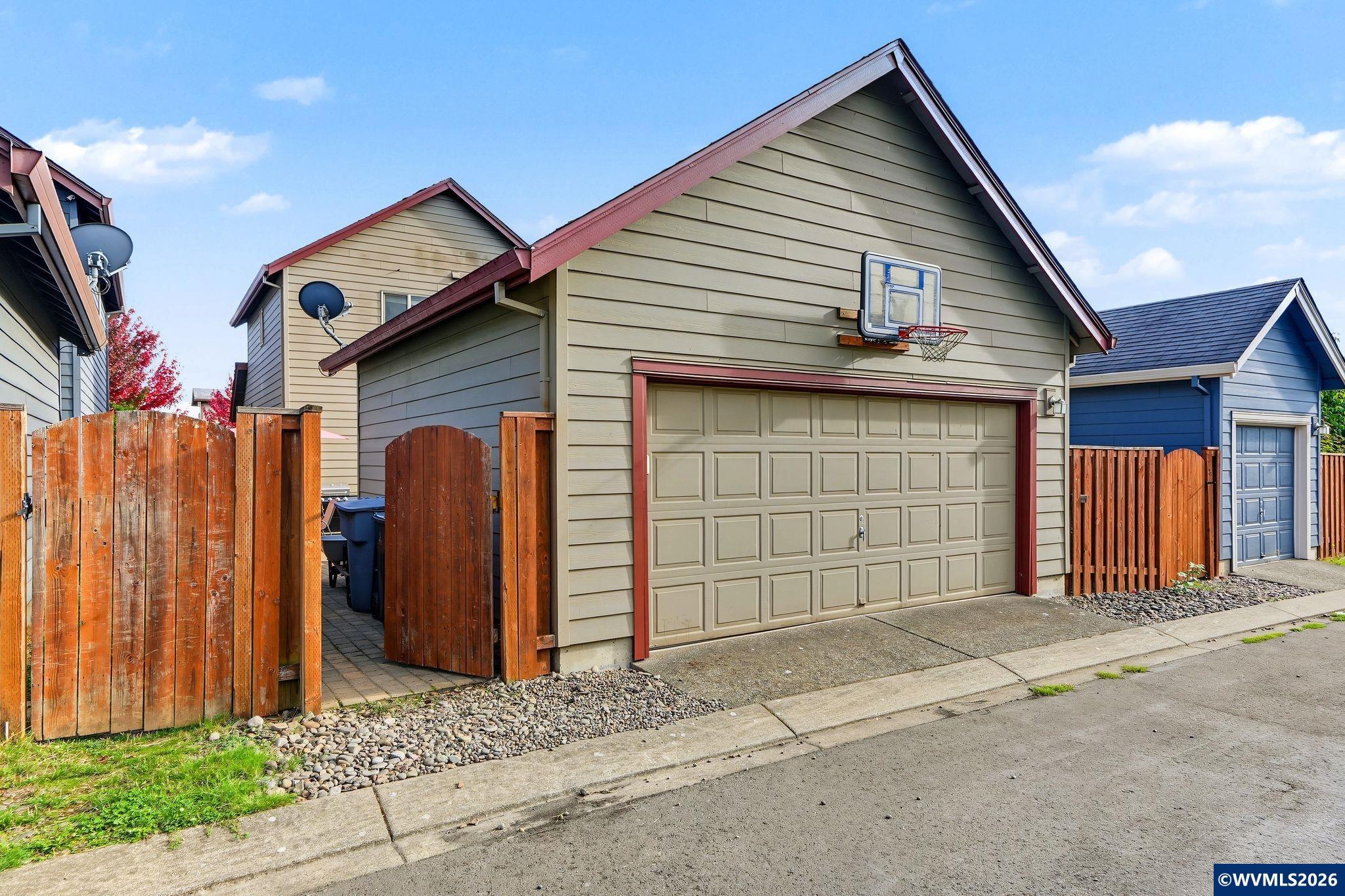 3015 Northwest Flame Tree Lane Albany, OR 97321 - Photo 32 of 33 Gallery Image 32