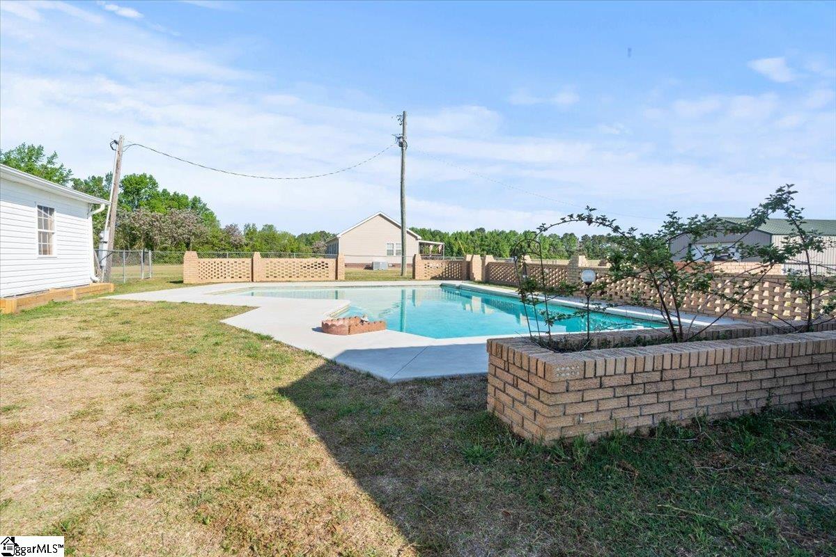 633 East Lynches River Road Lamar, SC 29069 - Photo 38 of 45