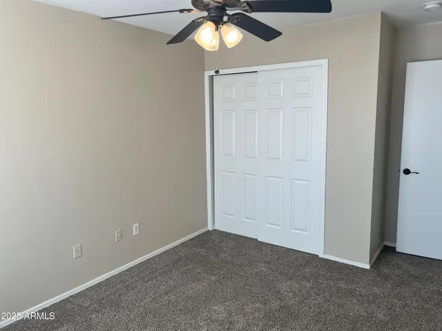 a view of empty room with window