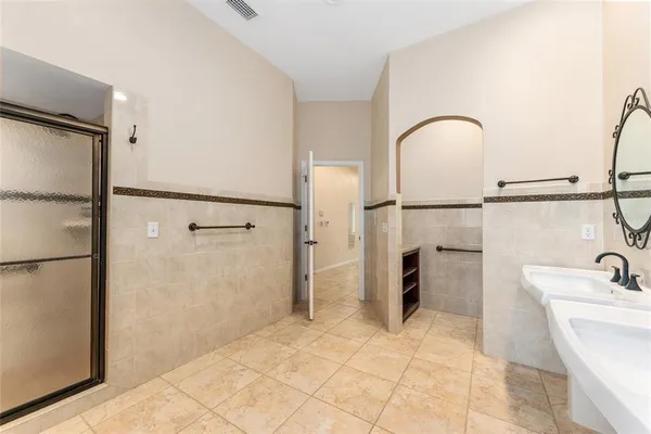 $3,550 | 10106 Northwest 13th Avenue, Gainesville, FL 32606