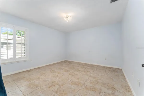 $3,550 | 10106 Northwest 13th Avenue, Gainesville, FL 32606