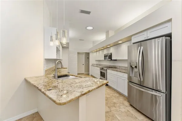 $3,550 | 10106 Northwest 13th Avenue, Gainesville, FL 32606