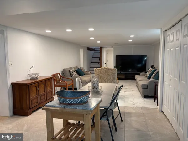 $1,300 | 2483 Jericho Road, Flint Hill, VA 22627