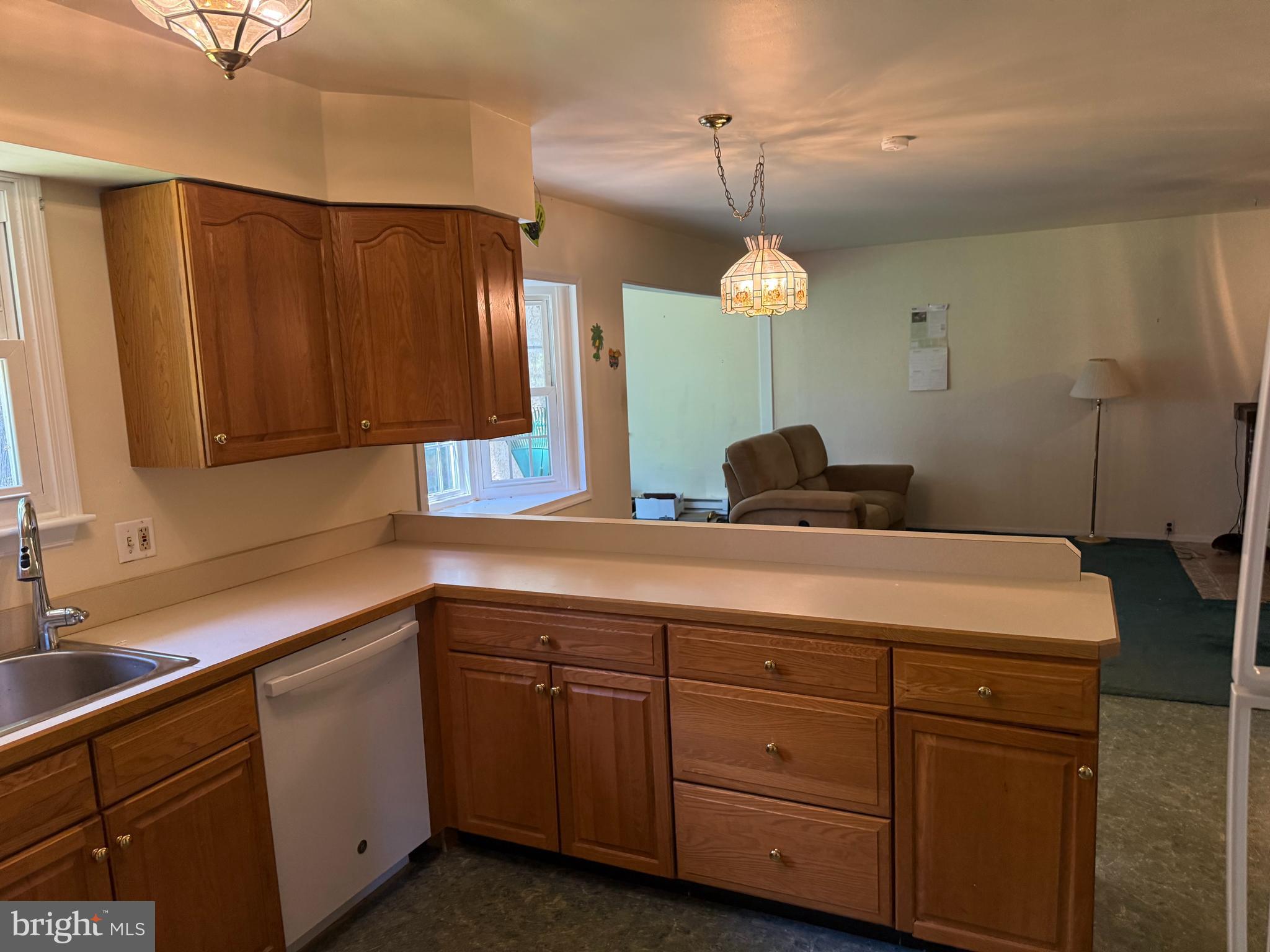203 Moore Road Wallingford, PA 19086 - Photo 2 of 9