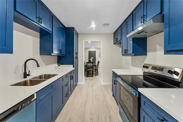 $2,100 | 9425 Fondren Road, Houston, TX 77074