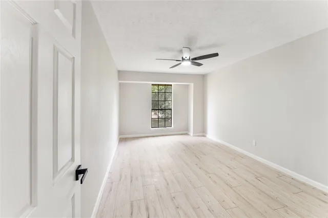 $2,100 | 9425 Fondren Road, Houston, TX 77074