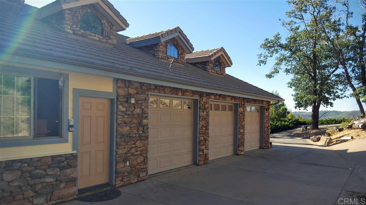 16686 Iron Springs Road Julian, CA 92036 - Photo 6 of 25 Gallery Image 6