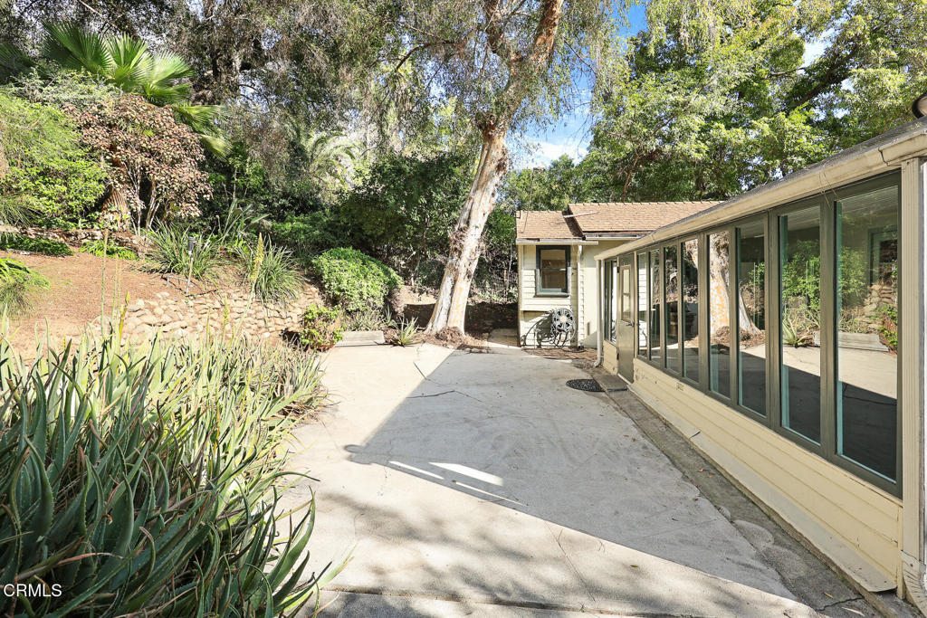 1020 Foothill Street South Pasadena, CA 91030 - Photo 25 of 34 Patio