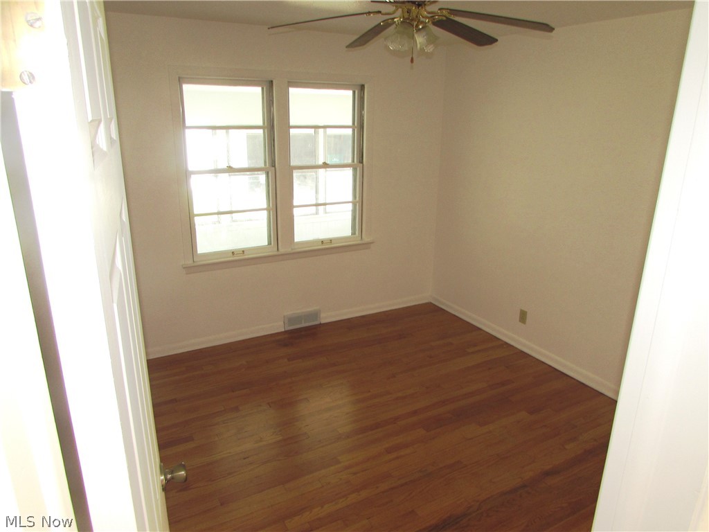 20732 Applegate Road Maple Heights, OH 44137 - Photo 26 of 41