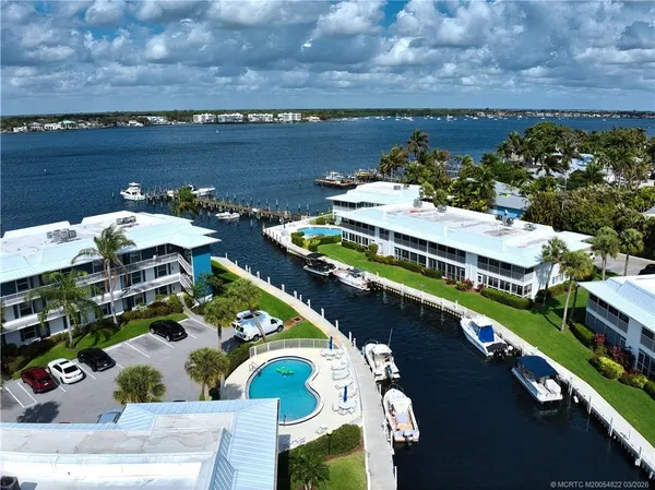 $335,000 | 1862 Southwest Palm City Road, Unit 203, Stuart, FL 34994