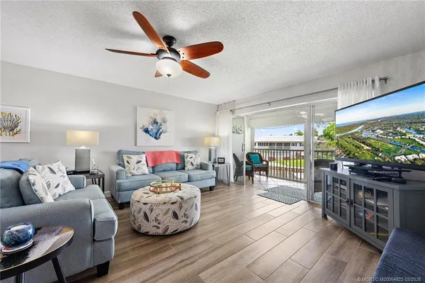 $335,000 | 1862 Southwest Palm City Road, Unit 203, Stuart, FL 34994
