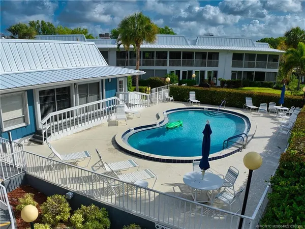 $335,000 | 1862 Southwest Palm City Road, Unit 203, Stuart, FL 34994