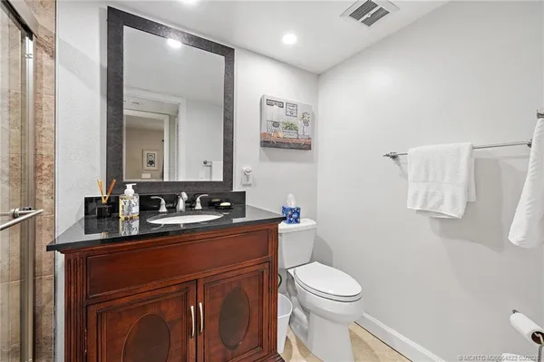 $335,000 | 1862 Southwest Palm City Road, Unit 203, Stuart, FL 34994